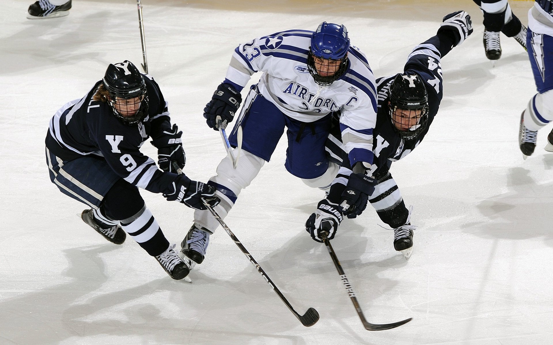 普拉提课程在女性健身人群中受欢迎，提升身体形态，普拉提完整课程